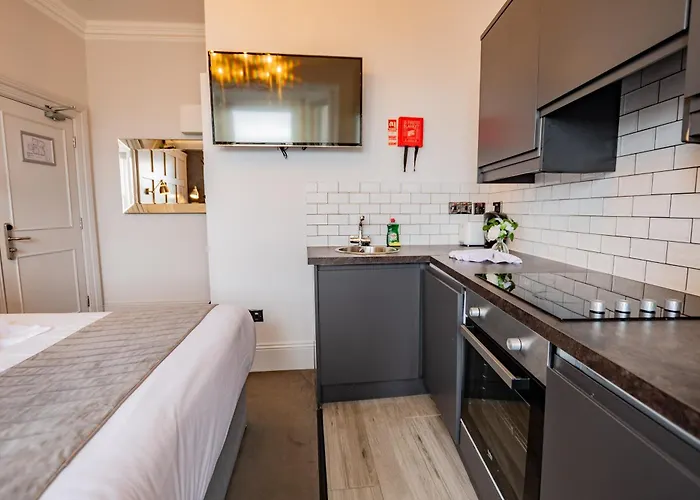 Superb Marina Hideaway